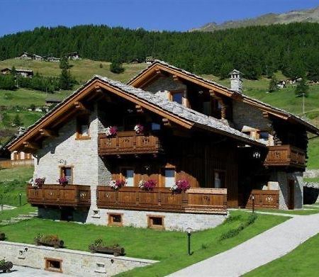 Residence Lo Peyo Champoluc Eksteriør billede