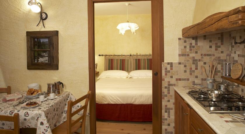 Residence Lo Peyo Champoluc Værelse billede
