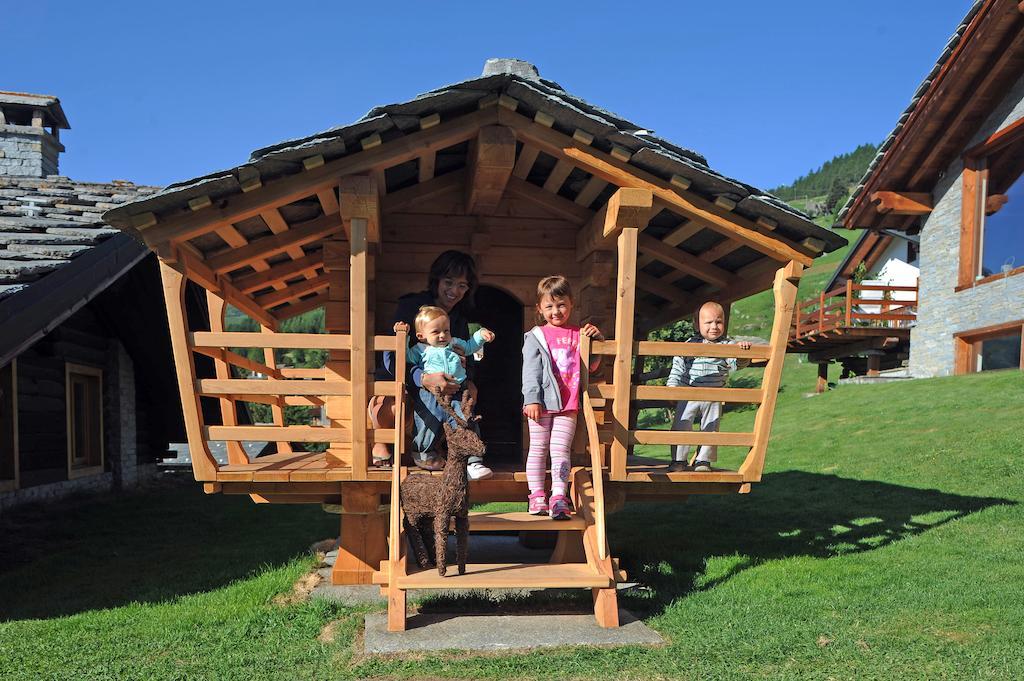 Residence Lo Peyo Champoluc Eksteriør billede