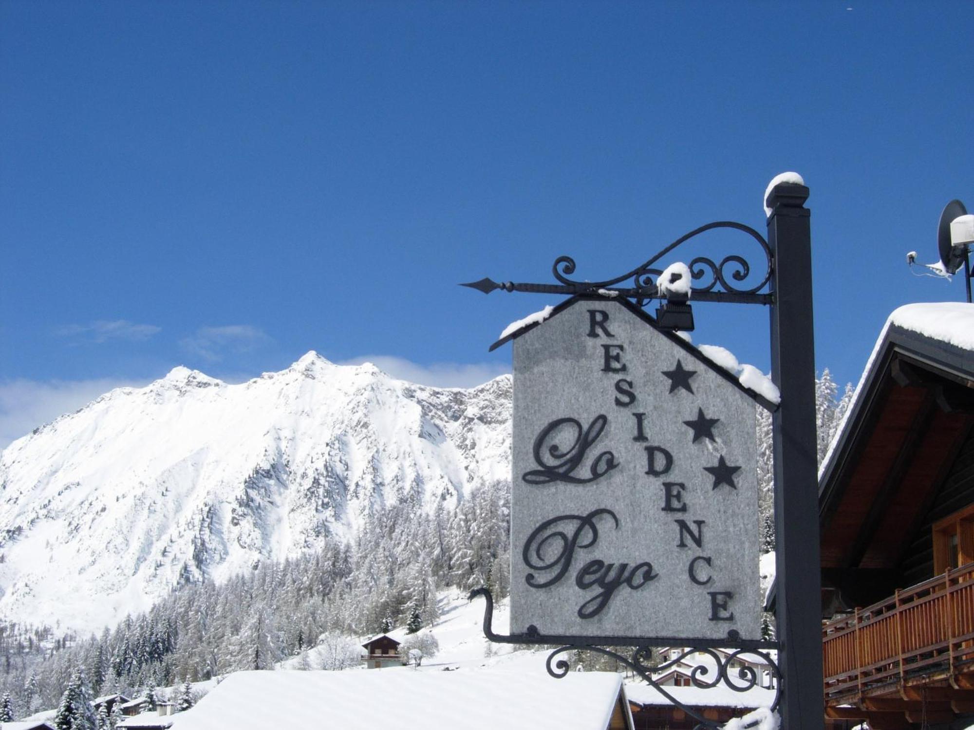 Residence Lo Peyo Champoluc Eksteriør billede