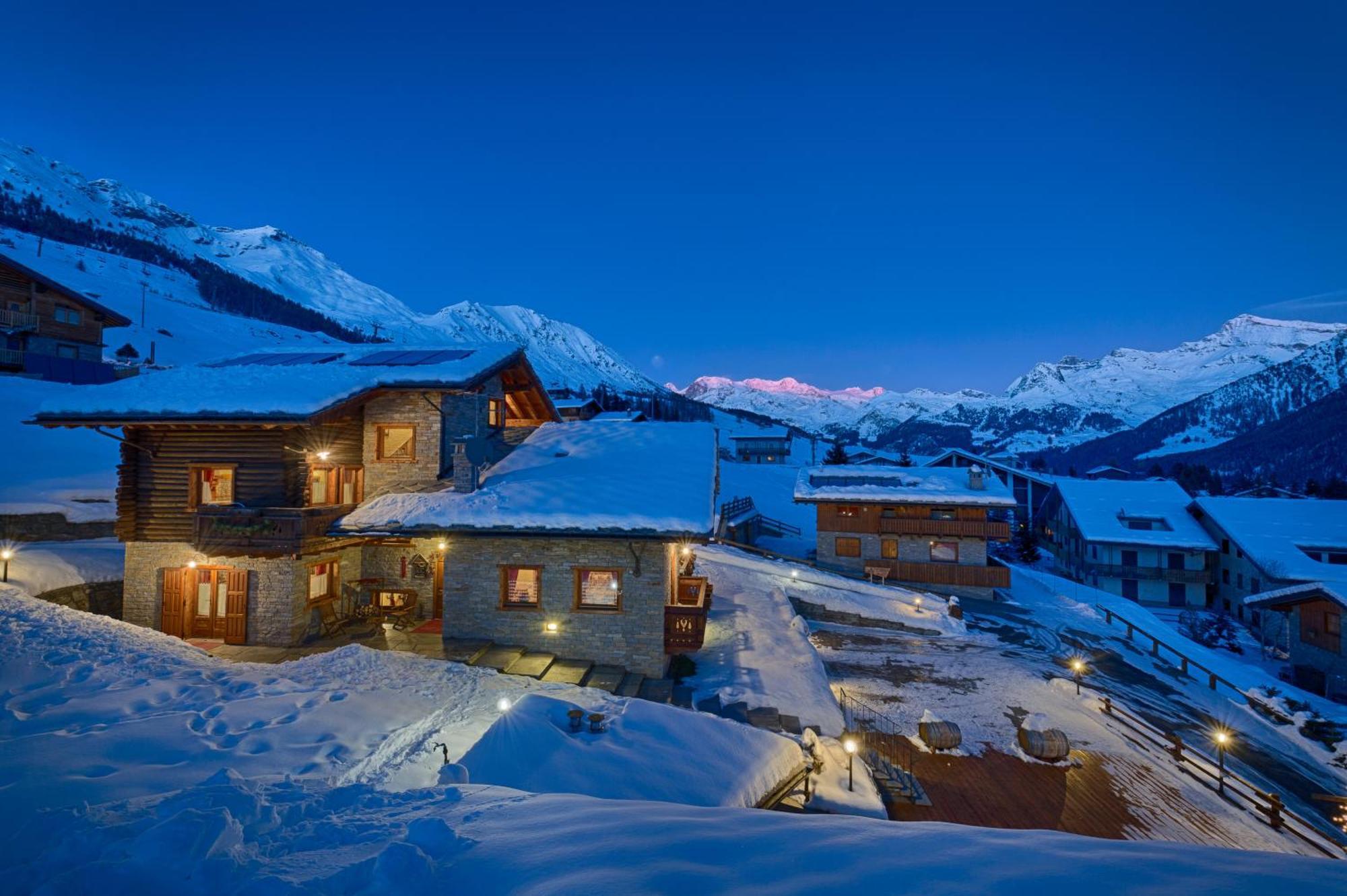 Residence Lo Peyo Champoluc Eksteriør billede
